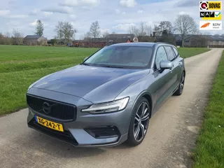 Volvo V60 2.0 T5 2019 Automaat 250PK electr trekhaak/achterklep camera